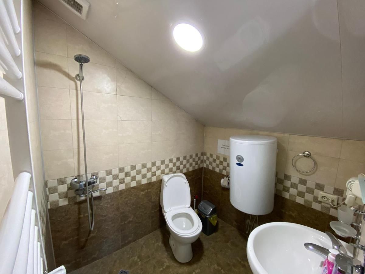 Manana Japaridze'S Guesthouse Μέστια Εξωτερικό φωτογραφία