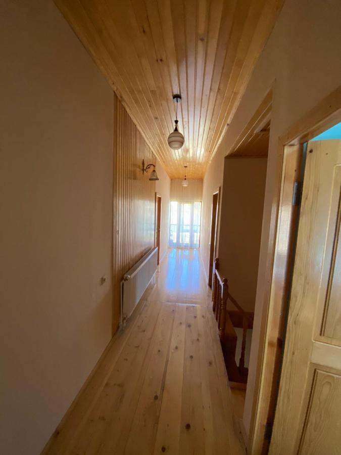 Manana Japaridze'S Guesthouse Μέστια Εξωτερικό φωτογραφία
