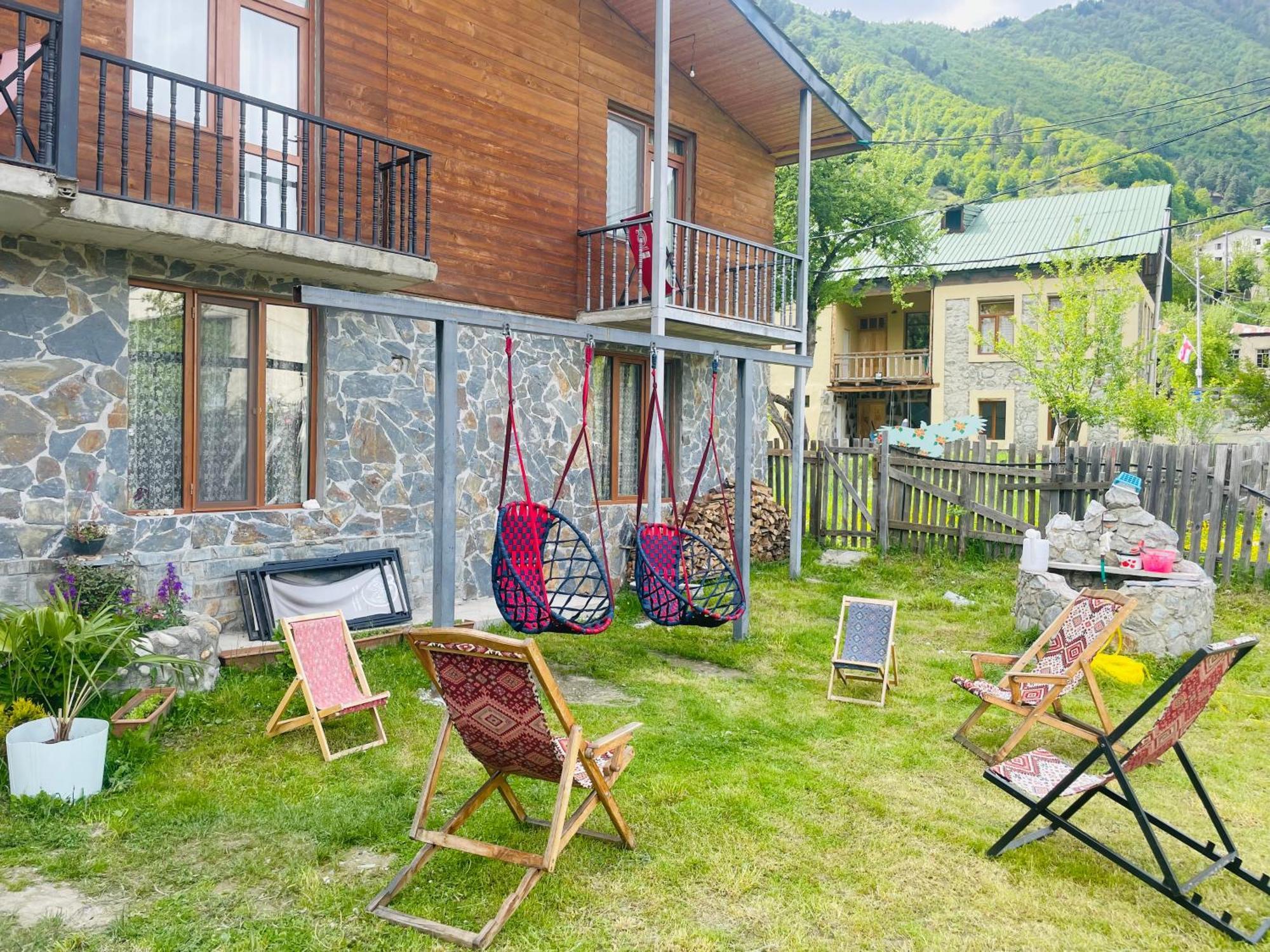 Manana Japaridze'S Guesthouse Μέστια Εξωτερικό φωτογραφία